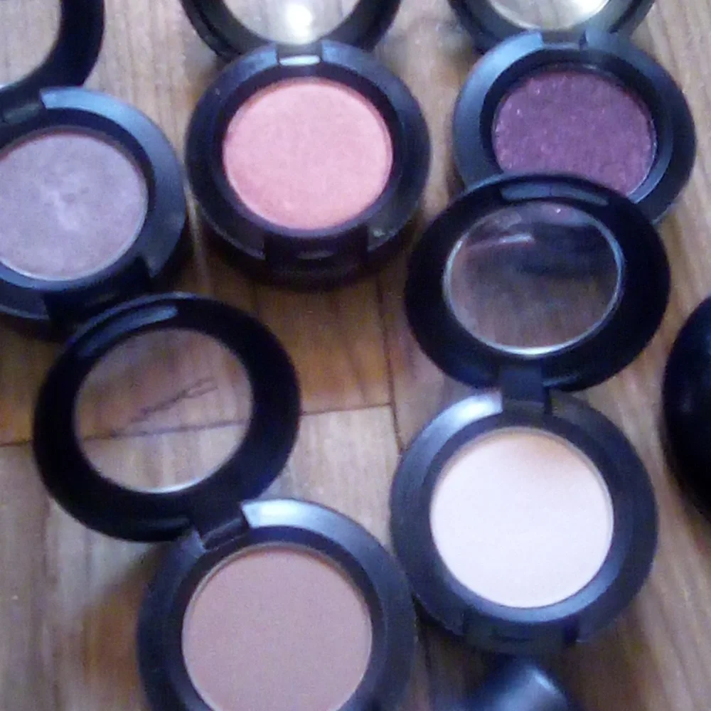 Mac eyeshadow lot 6 Mac 2 lancome